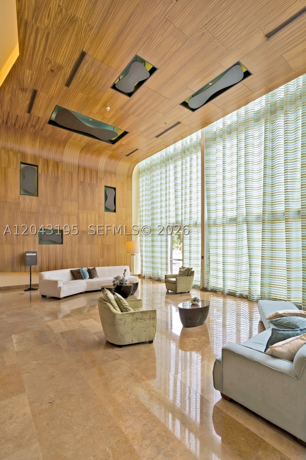 50 Biscayne Blvd #904, Miami FL 33132