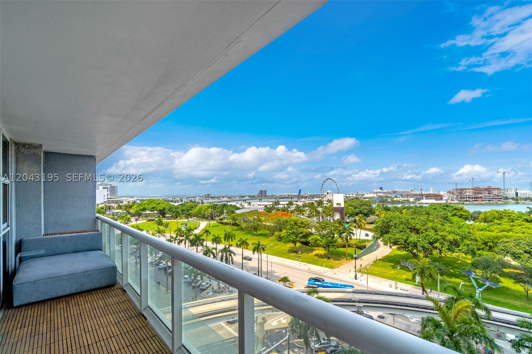 50 Biscayne Blvd #904, Miami FL 33132