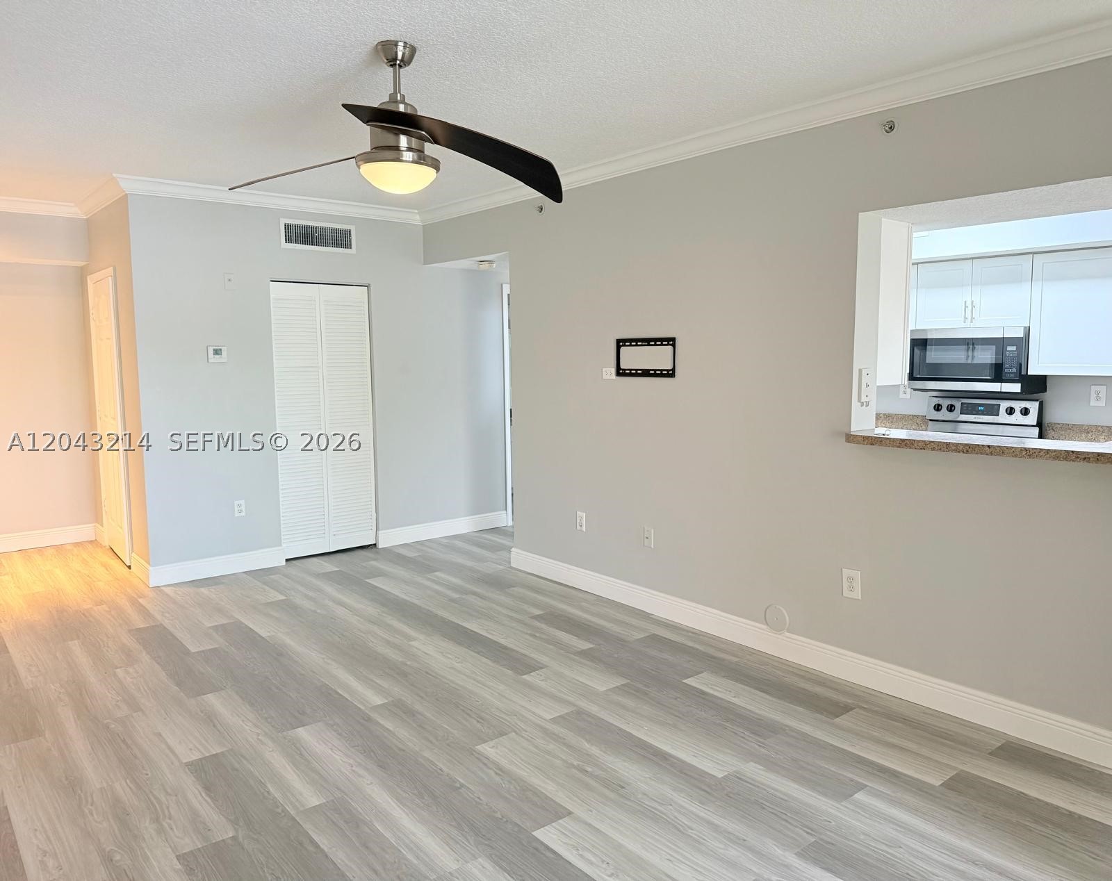 100 SW 117th Ter #2207, Pembroke Pines FL 33025