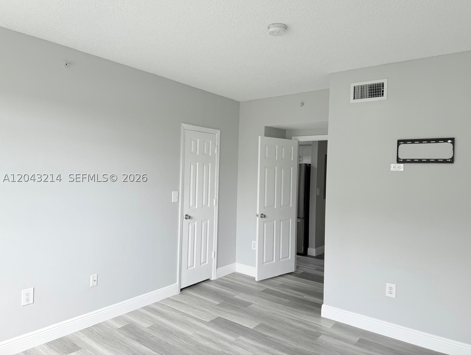 100 SW 117th Ter #2207, Pembroke Pines FL 33025