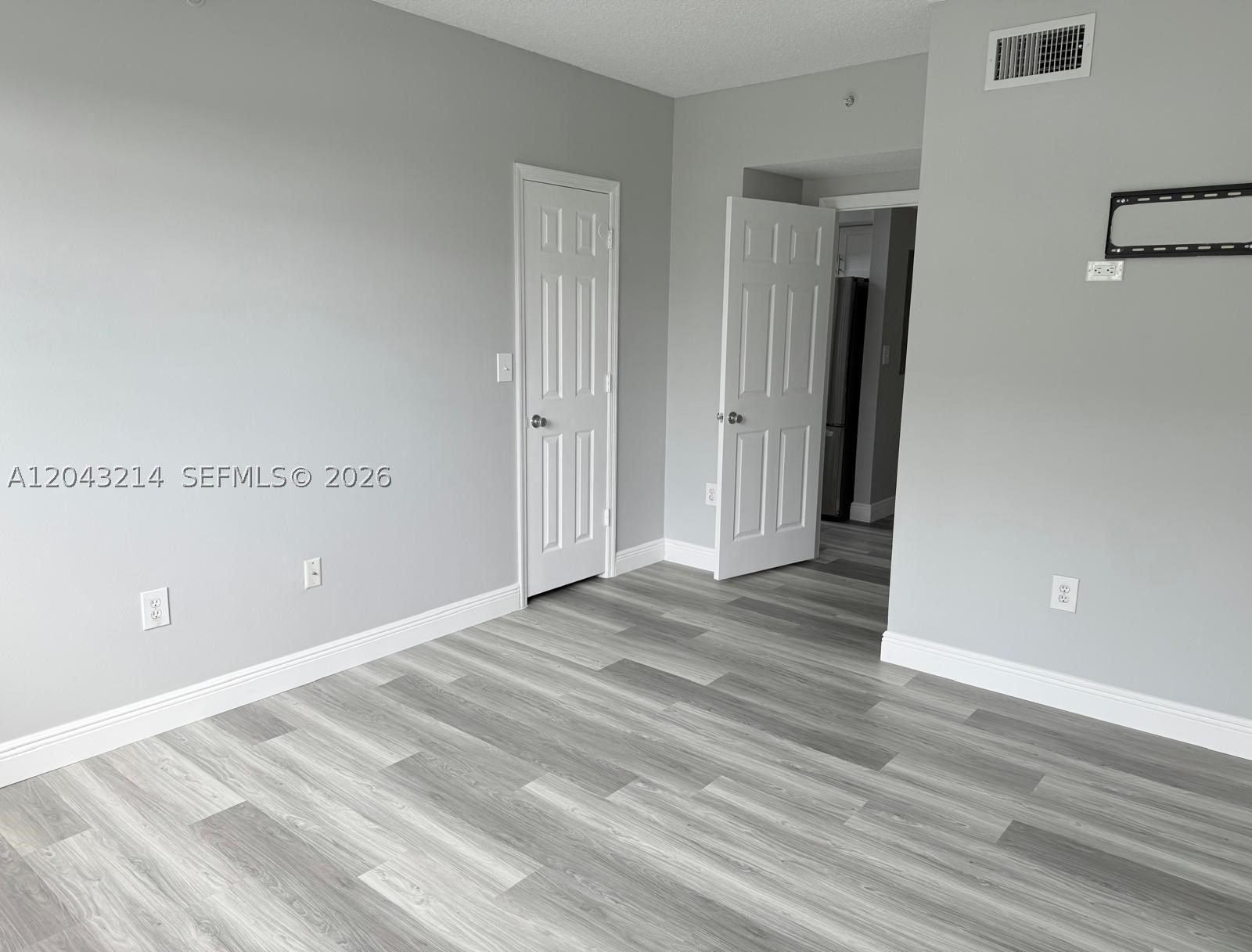 100 SW 117th Ter #2207, Pembroke Pines FL 33025