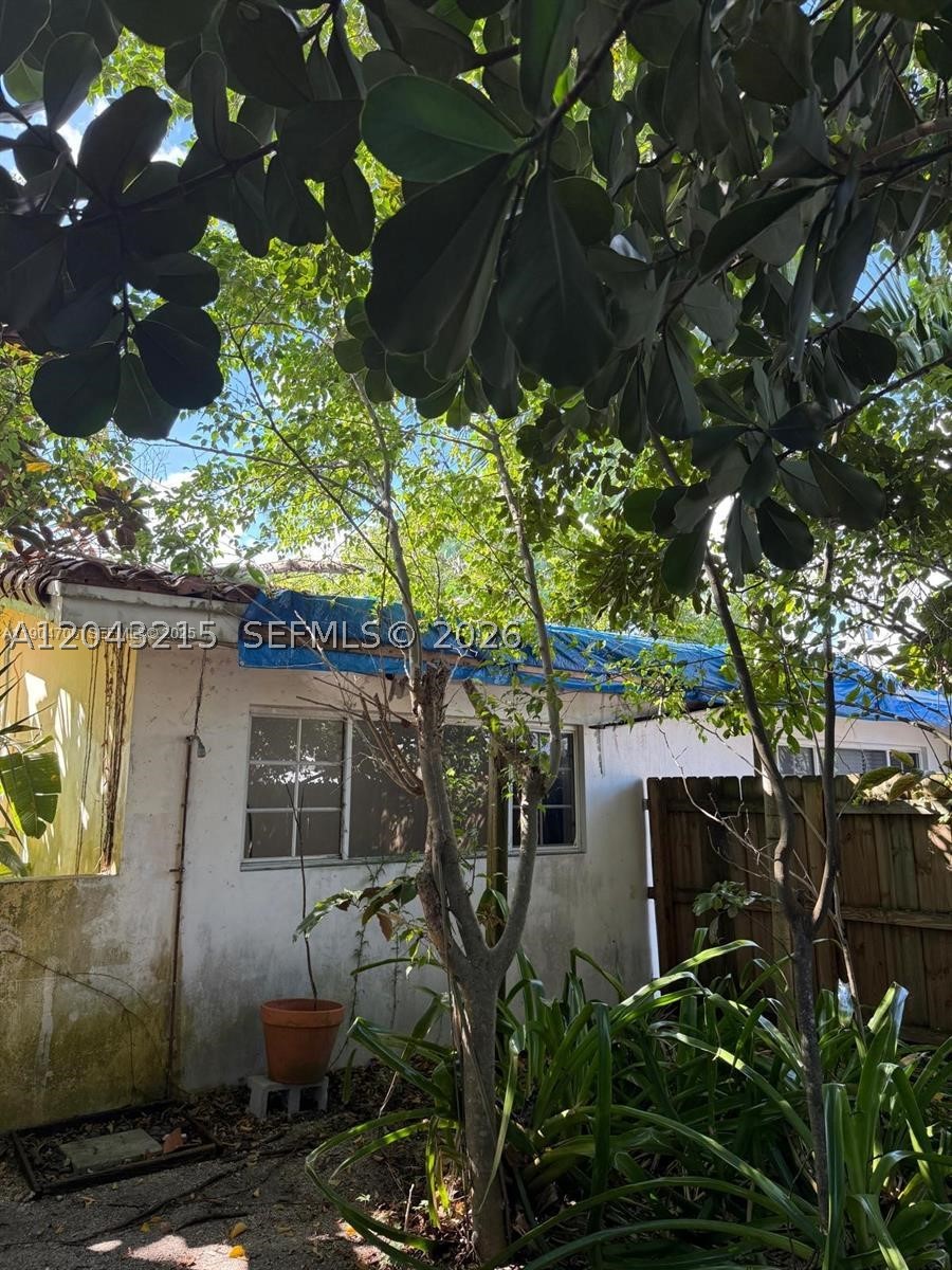 5600 SW 74th Ct, Miami FL 33143