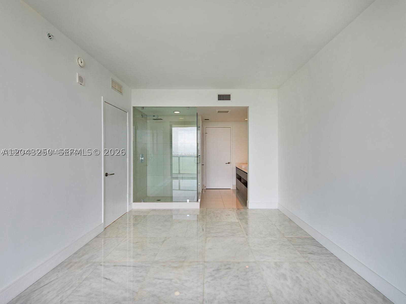 460 NE 28th St #3608, Miami FL 33137