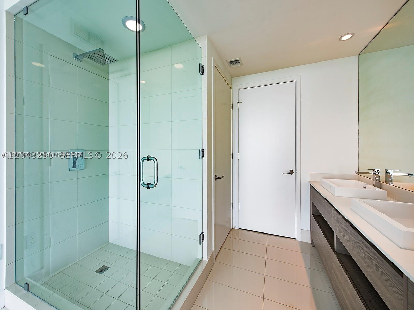 460 NE 28th St #3608, Miami FL 33137