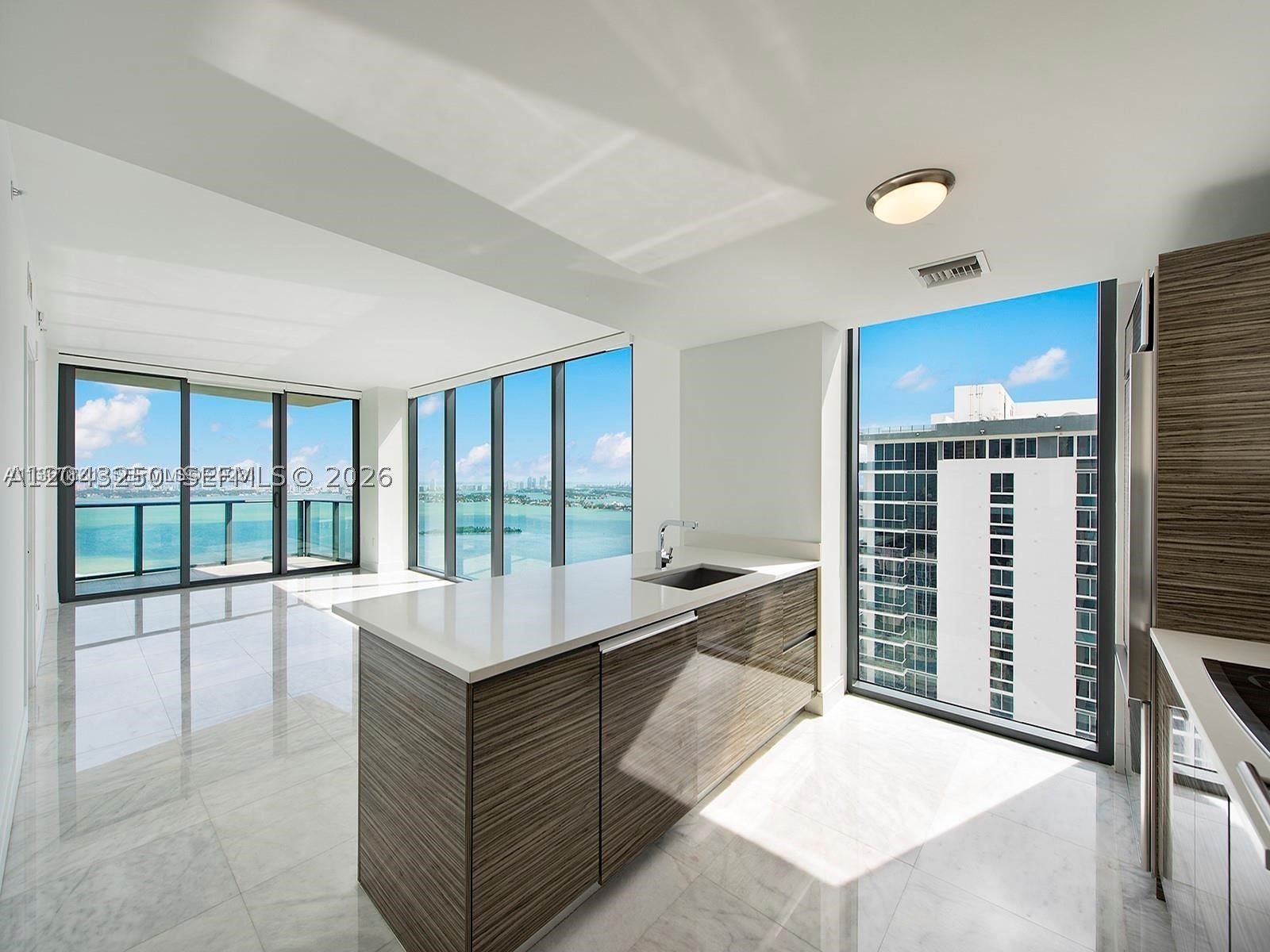 460 NE 28th St #3608, Miami FL 33137