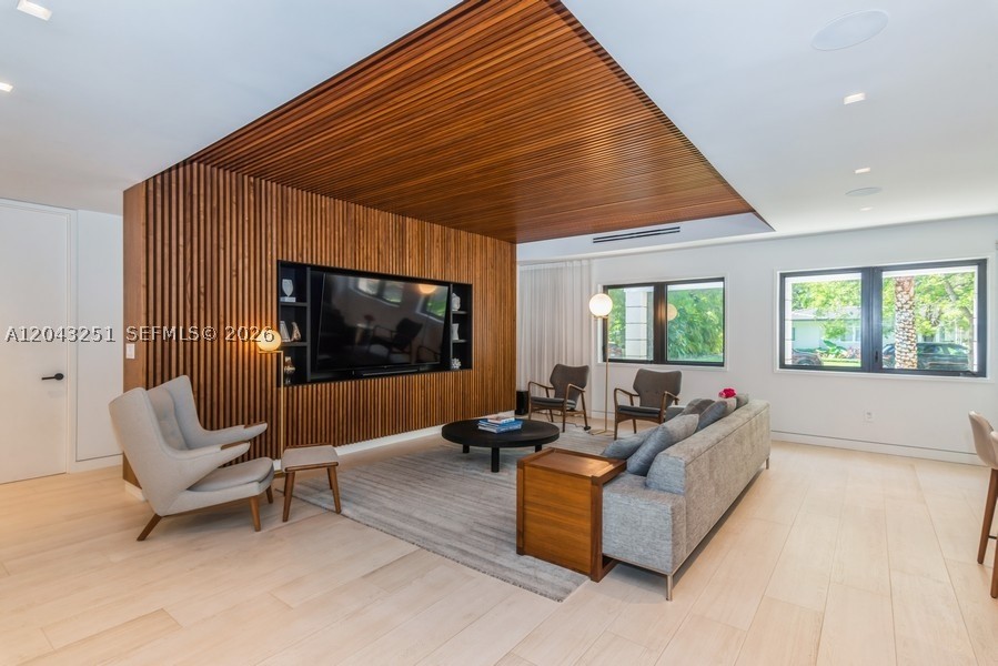 1035 Catalonia ave, Coral Gables FL 33134