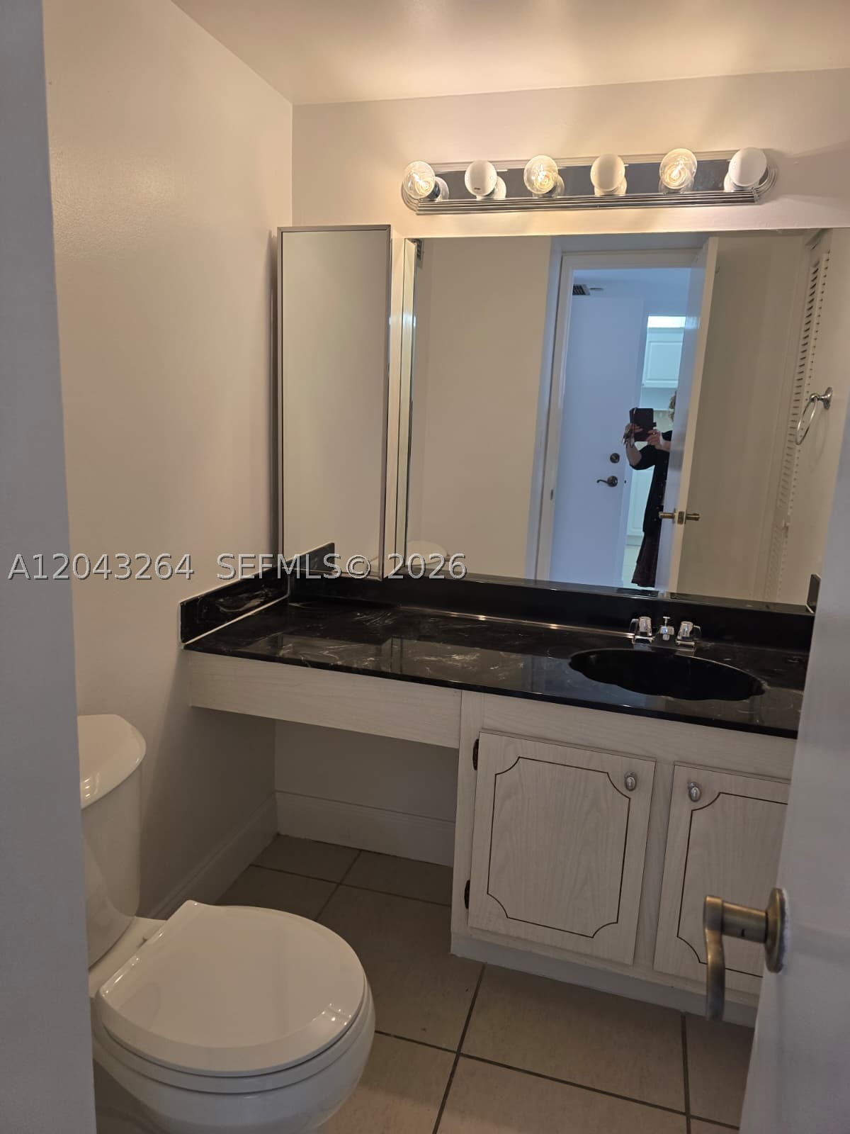 1901 Brickell Ave #B1007, Miami FL 33129