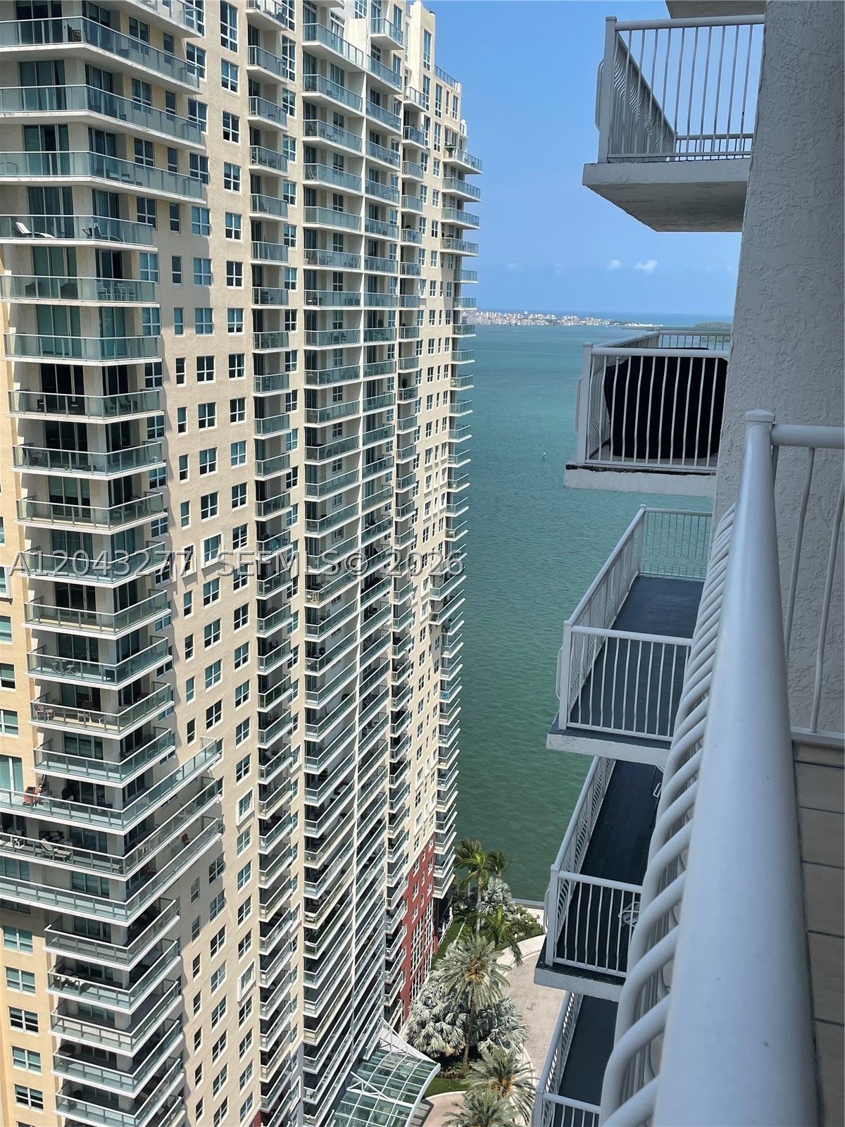 1200 BRICKELL BAY DR #3104, Miami FL 33131