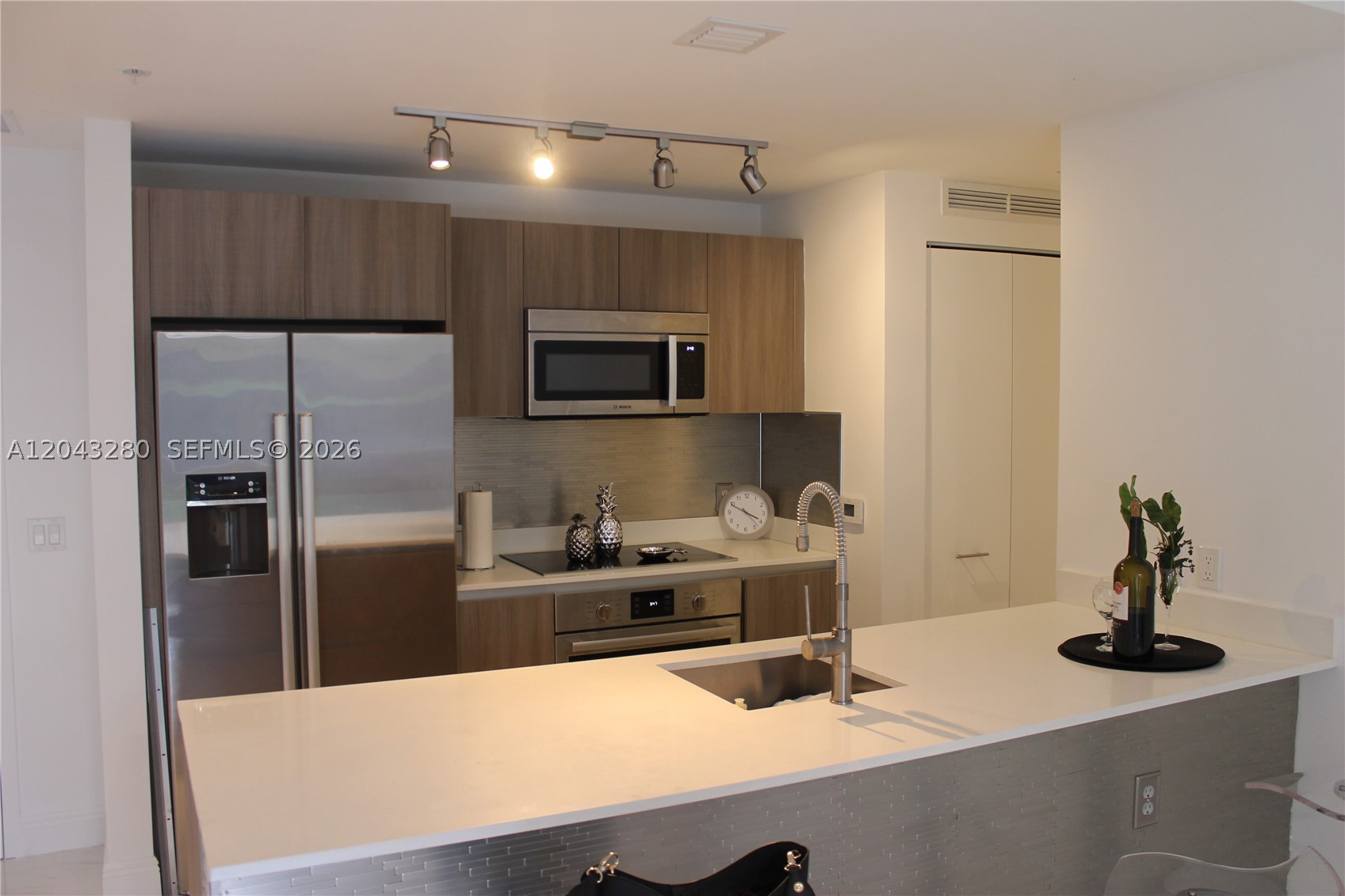 201 SW 17th Rd #802, Miami FL 33129