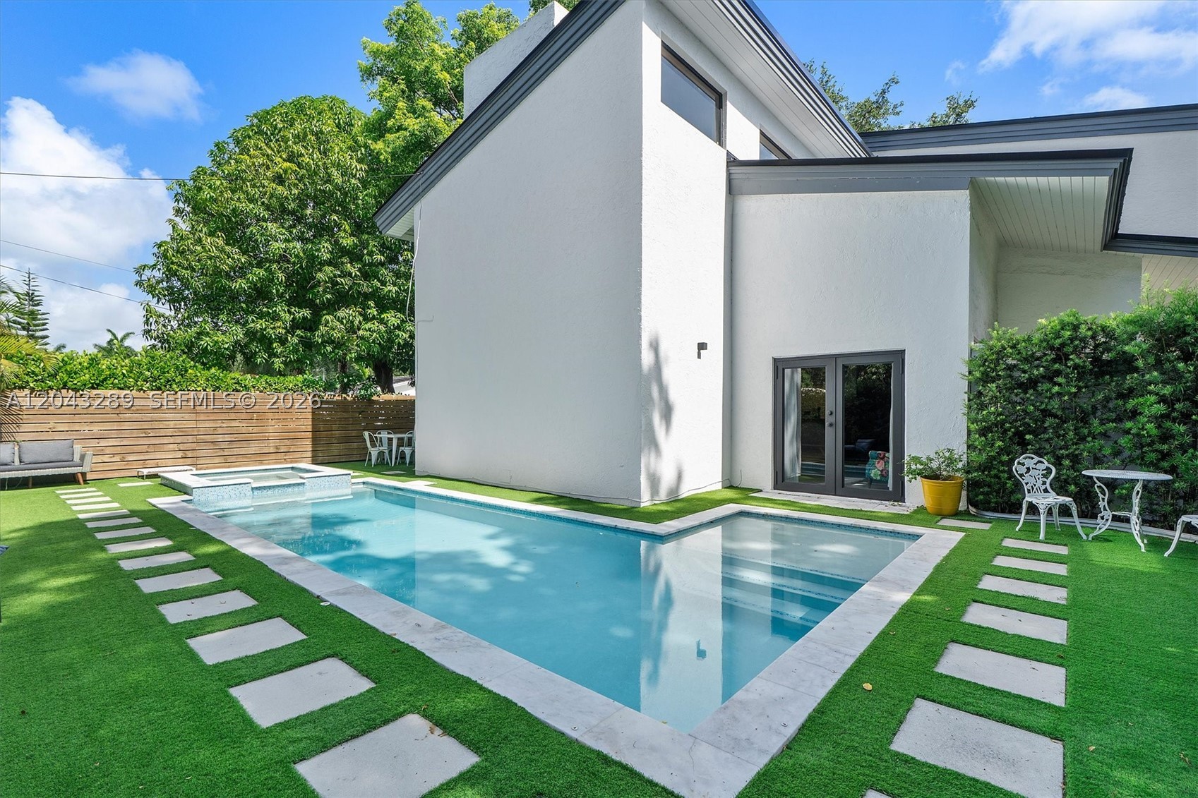 9200 NE 12th Ave, Miami Shores FL 33138