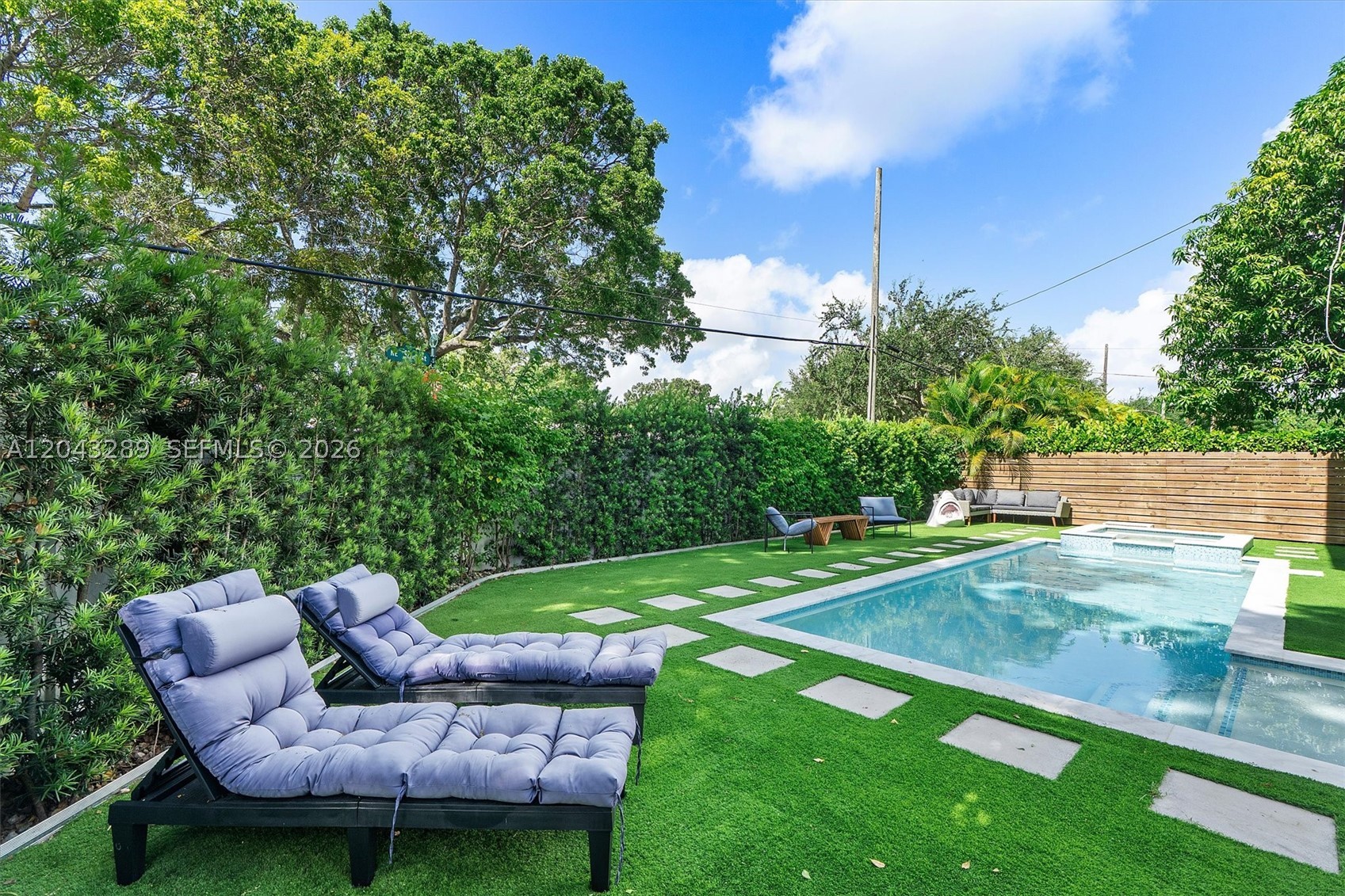 9200 NE 12th Ave, Miami Shores FL 33138