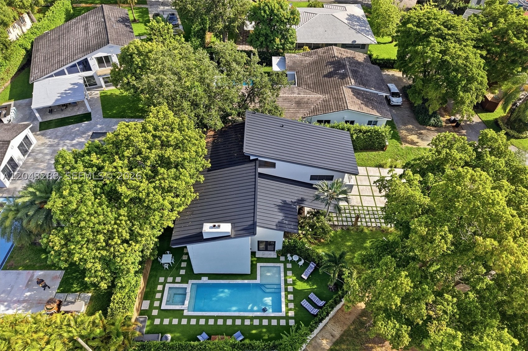 9200 NE 12th Ave, Miami Shores FL 33138