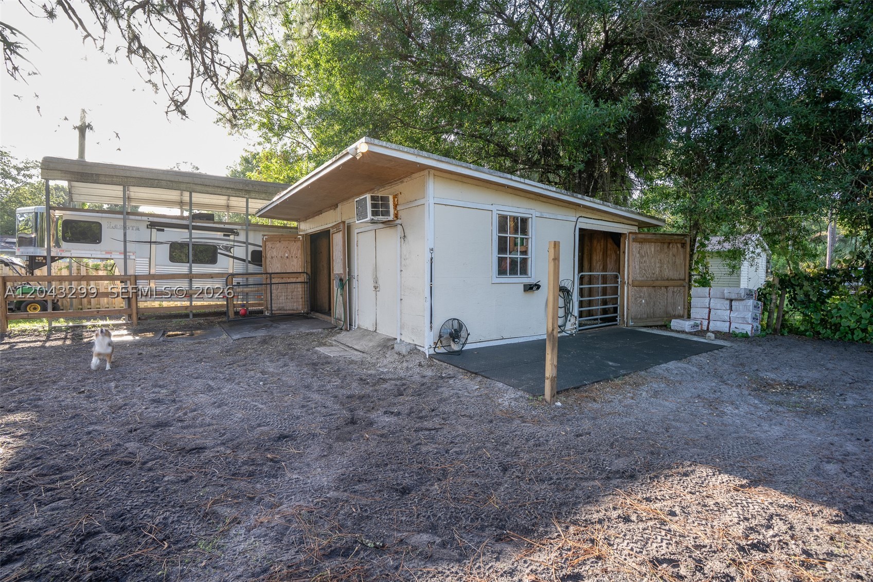15160 Scotts Pl, Loxahatchee FL 33470