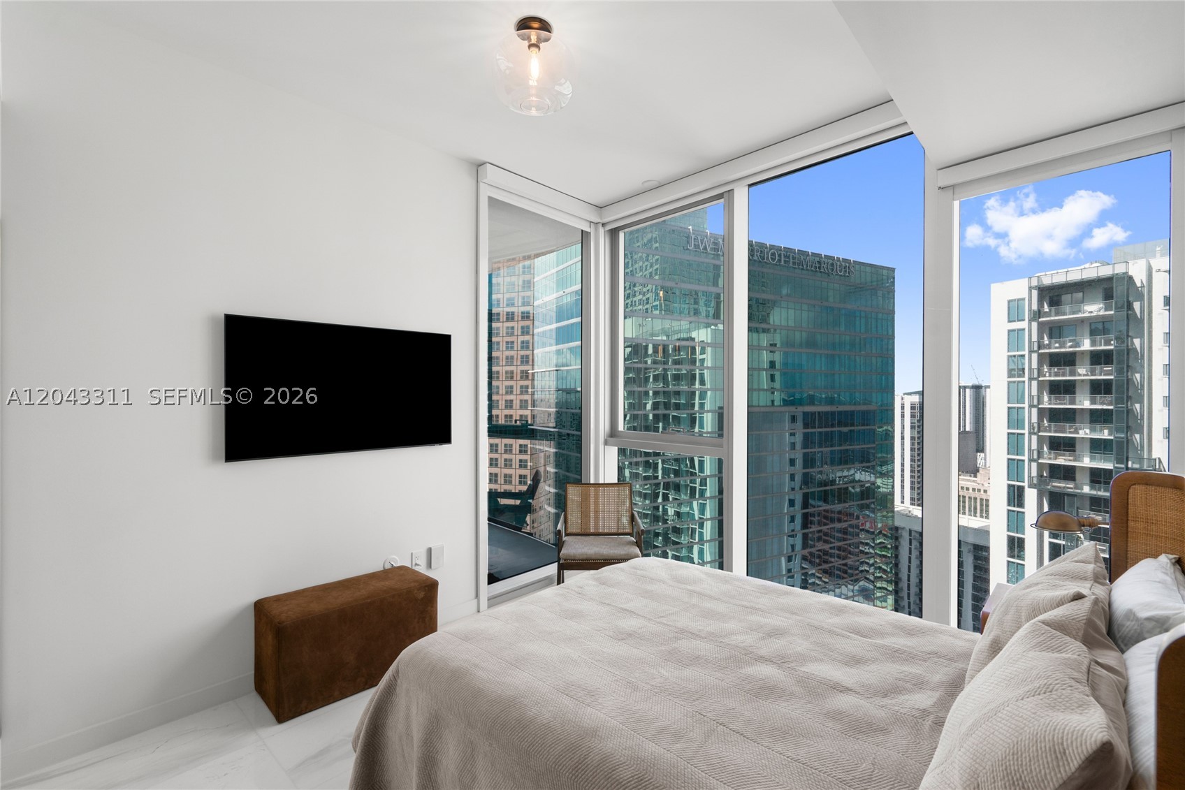 300 Biscayne Boulevard Way #4009W, Miami FL 33131