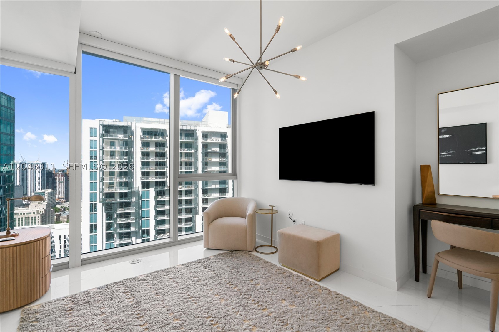 300 Biscayne Boulevard Way #4009W, Miami FL 33131