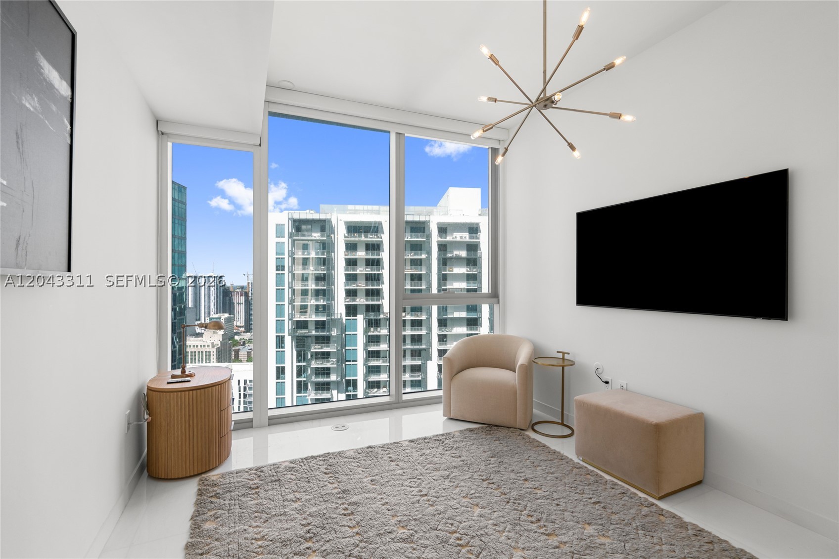 300 Biscayne Boulevard Way #4009W, Miami FL 33131