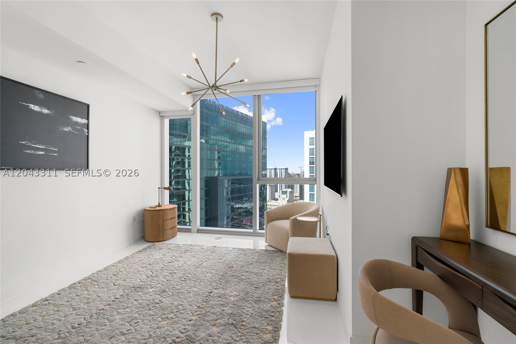 300 Biscayne Boulevard Way #4009W, Miami FL 33131