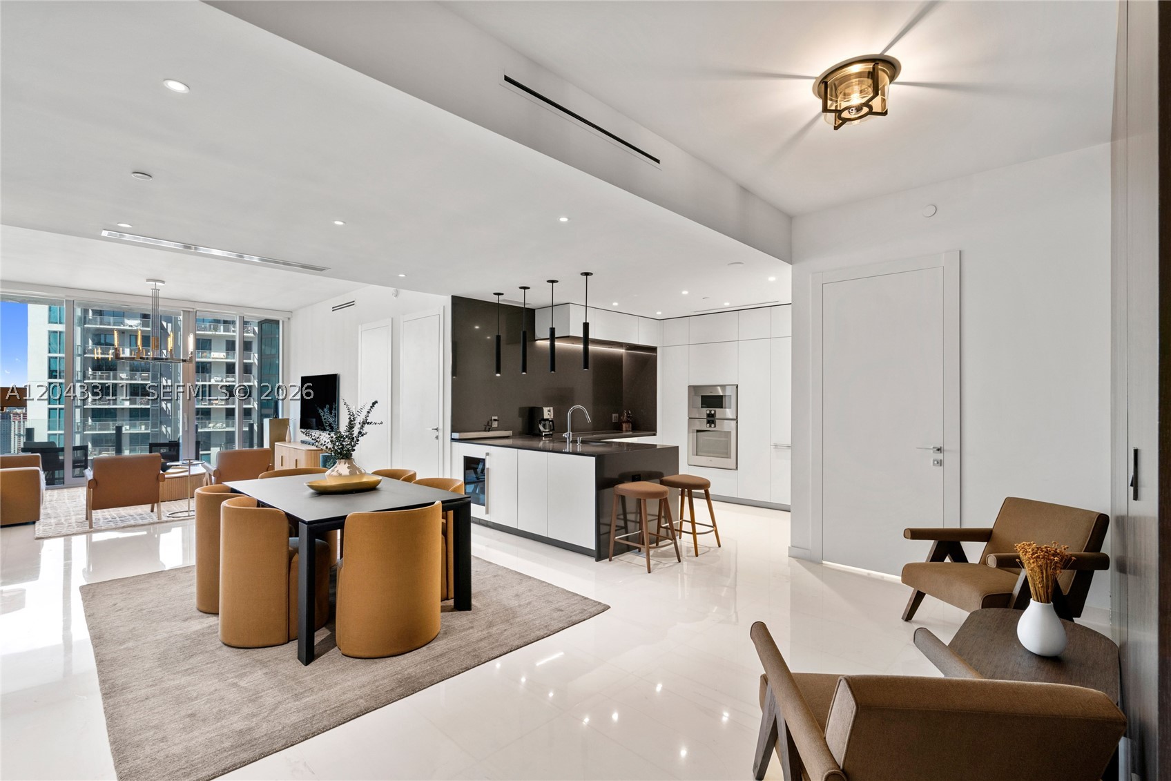 300 Biscayne Boulevard Way #4009W, Miami FL 33131
