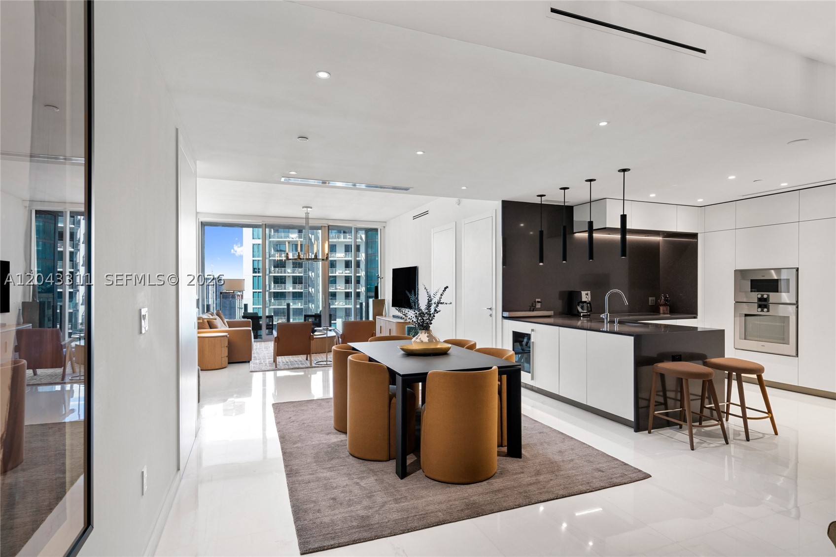300 Biscayne Boulevard Way #4009W, Miami FL 33131