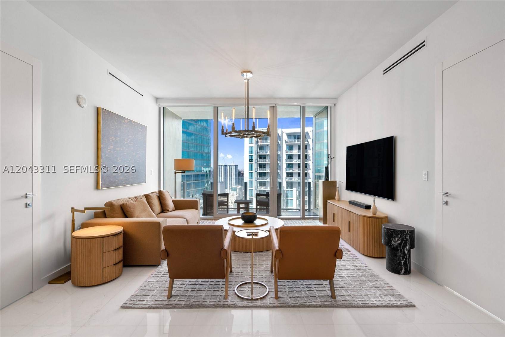 300 Biscayne Boulevard Way #4009W, Miami FL 33131