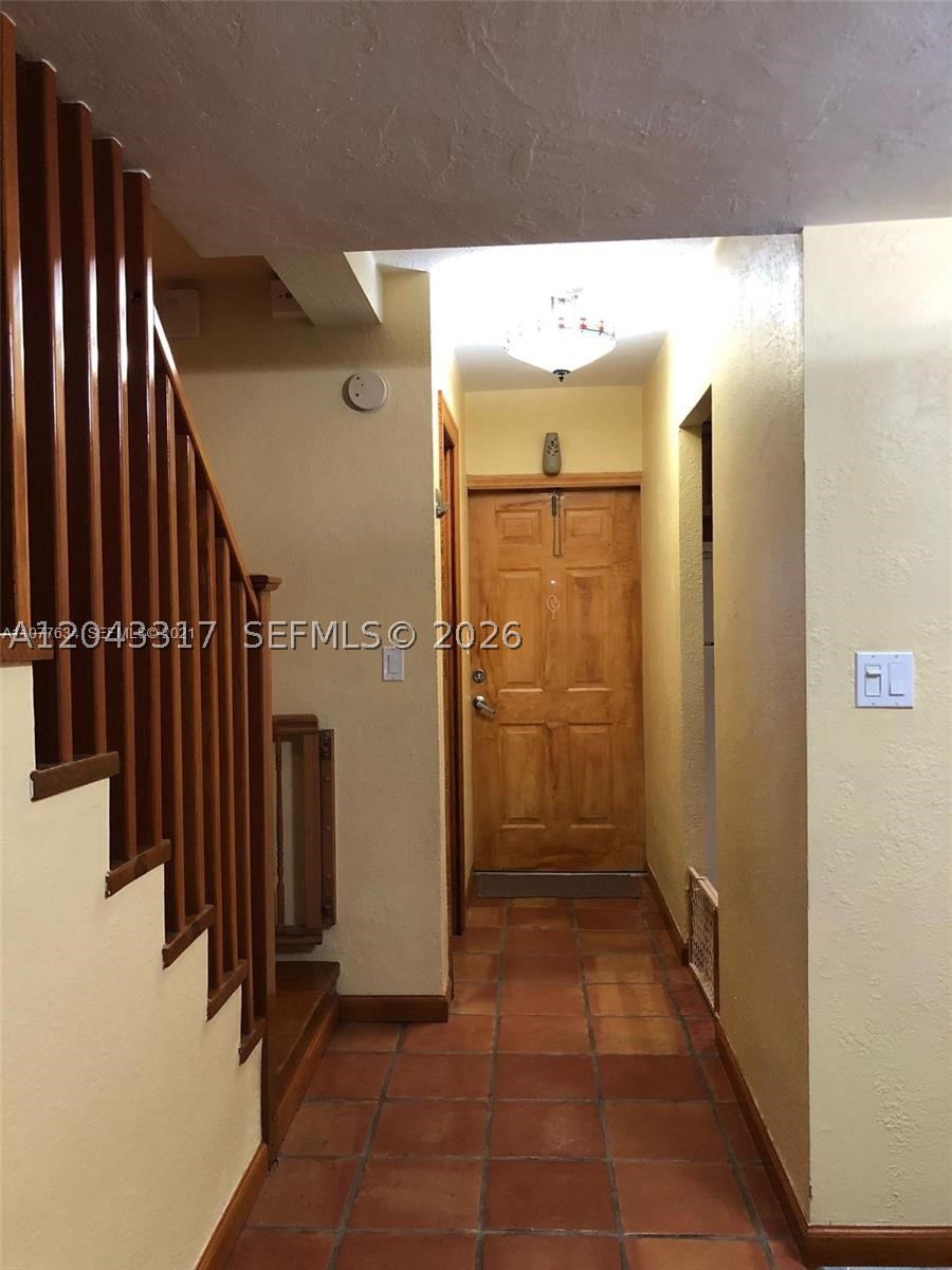6705 N Kendall Dr #312, Pinecrest FL 33156