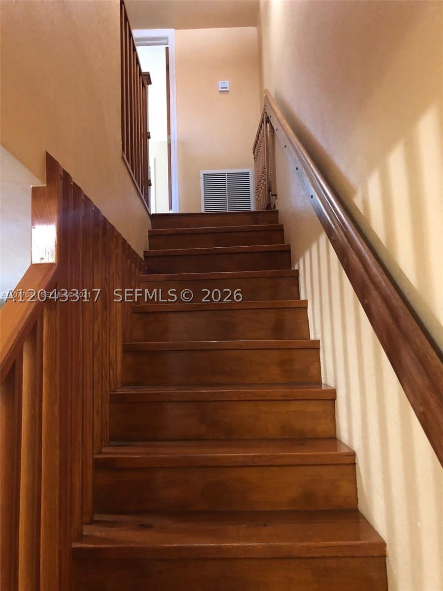 6705 N Kendall Dr #312, Pinecrest FL 33156