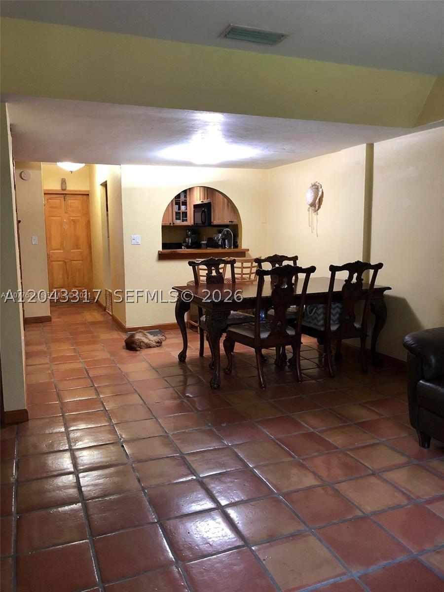 6705 N Kendall Dr #312, Pinecrest FL 33156
