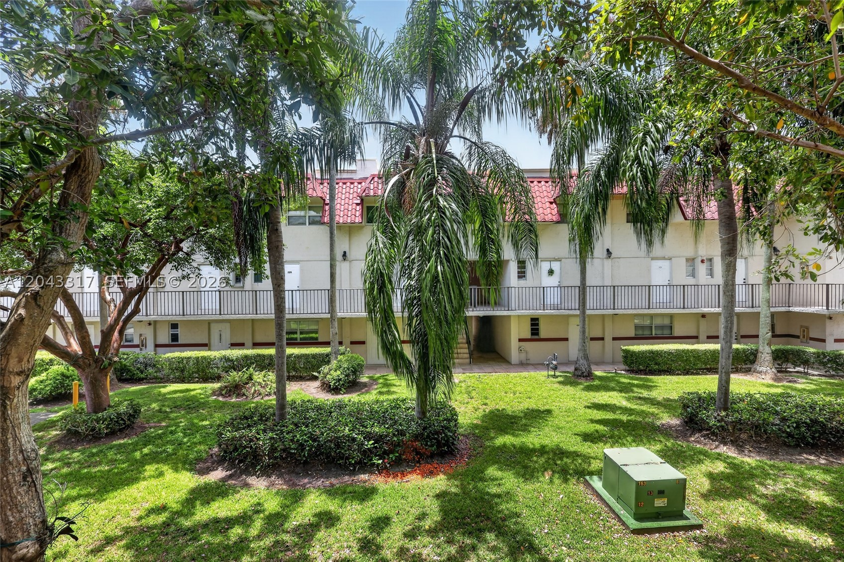 6705 N Kendall Dr #312, Pinecrest FL 33156