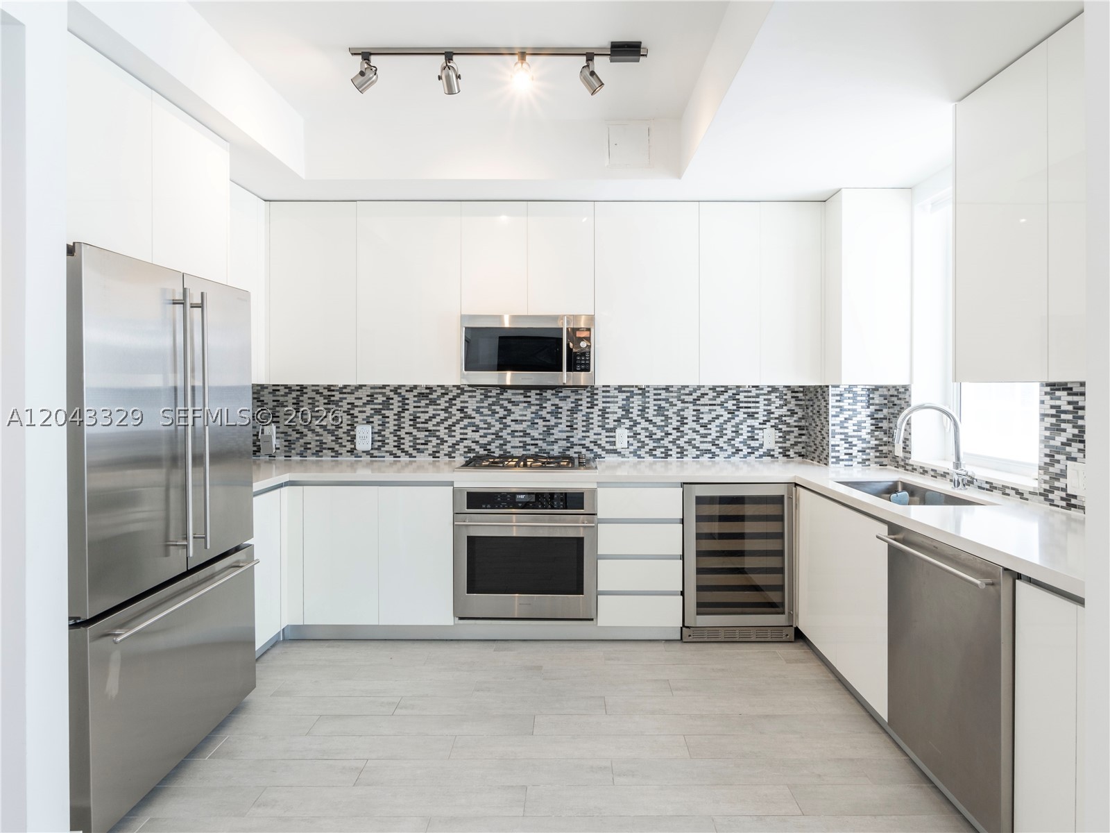 51 N Shore Dr #51, Miami Beach FL 33141