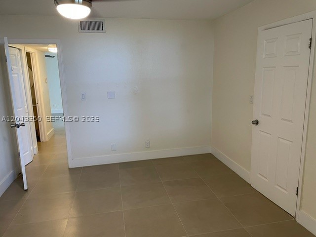 215 Lake Pointe Dr #109, Oakland Park FL 33309