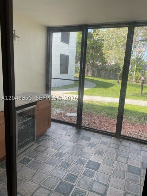 215 Lake Pointe Dr #109, Oakland Park FL 33309