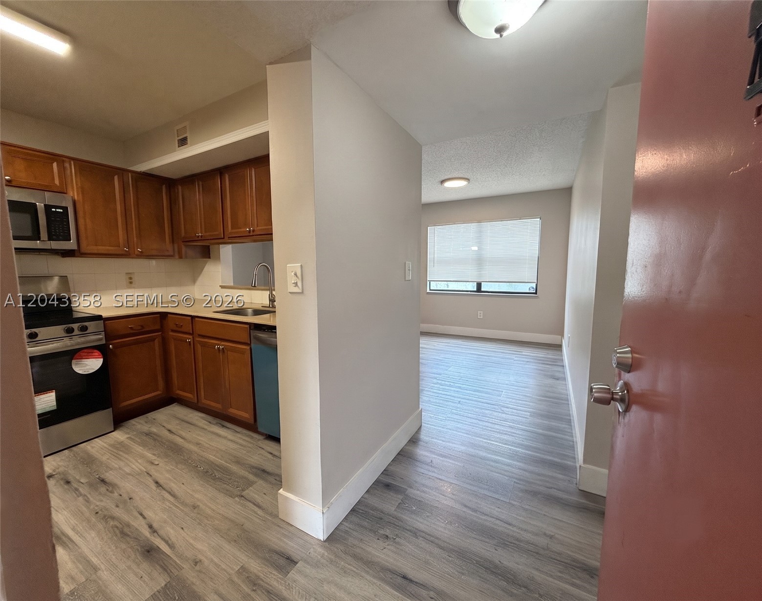 3400 Foxcroft Rd #215, Miramar FL 33025