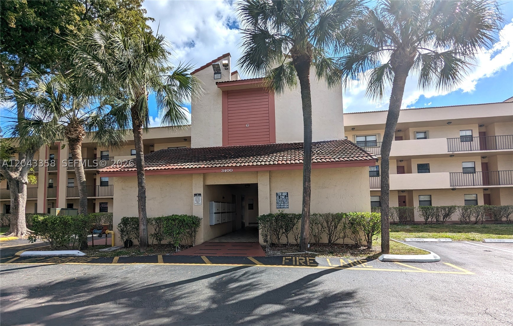 3400 Foxcroft Rd #215, Miramar FL 33025