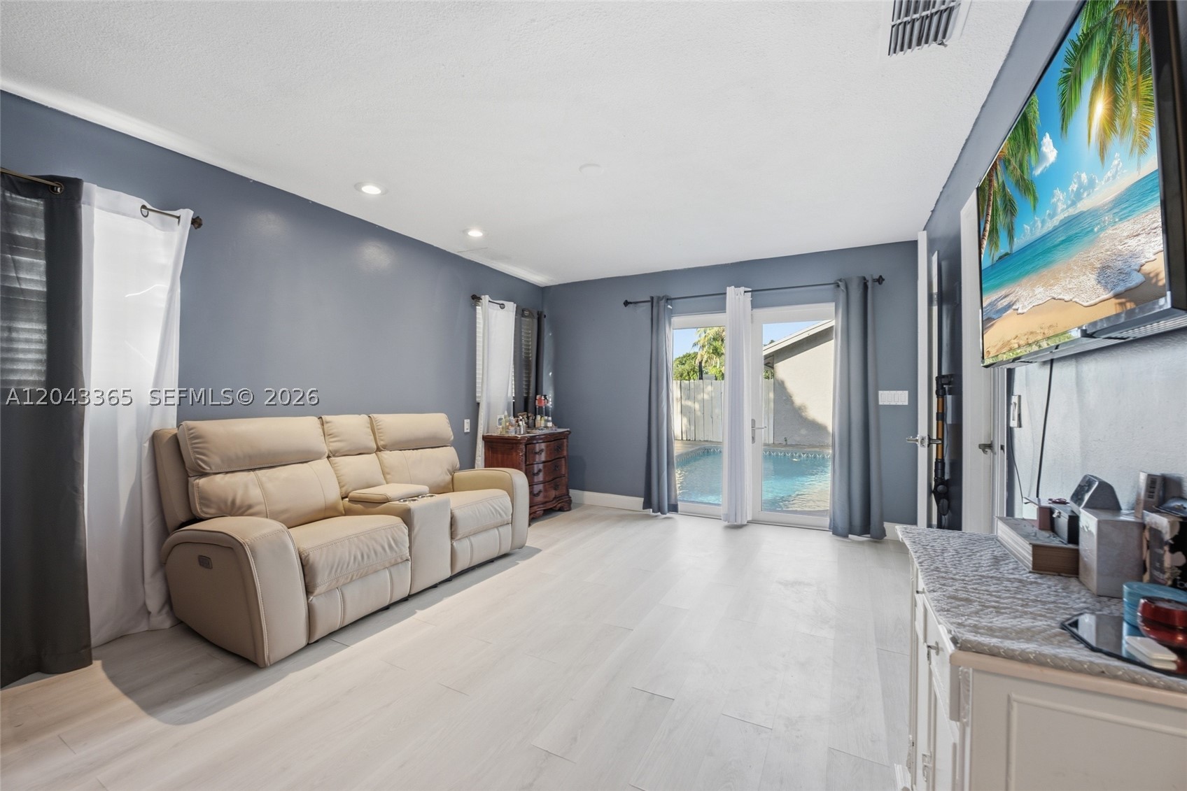 7919 NW 50th St, Lauderhill FL 33351
