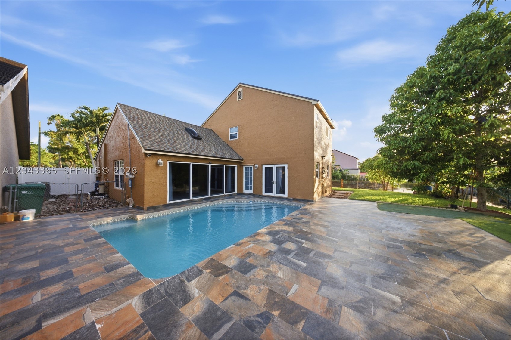 7919 NW 50th St, Lauderhill FL 33351
