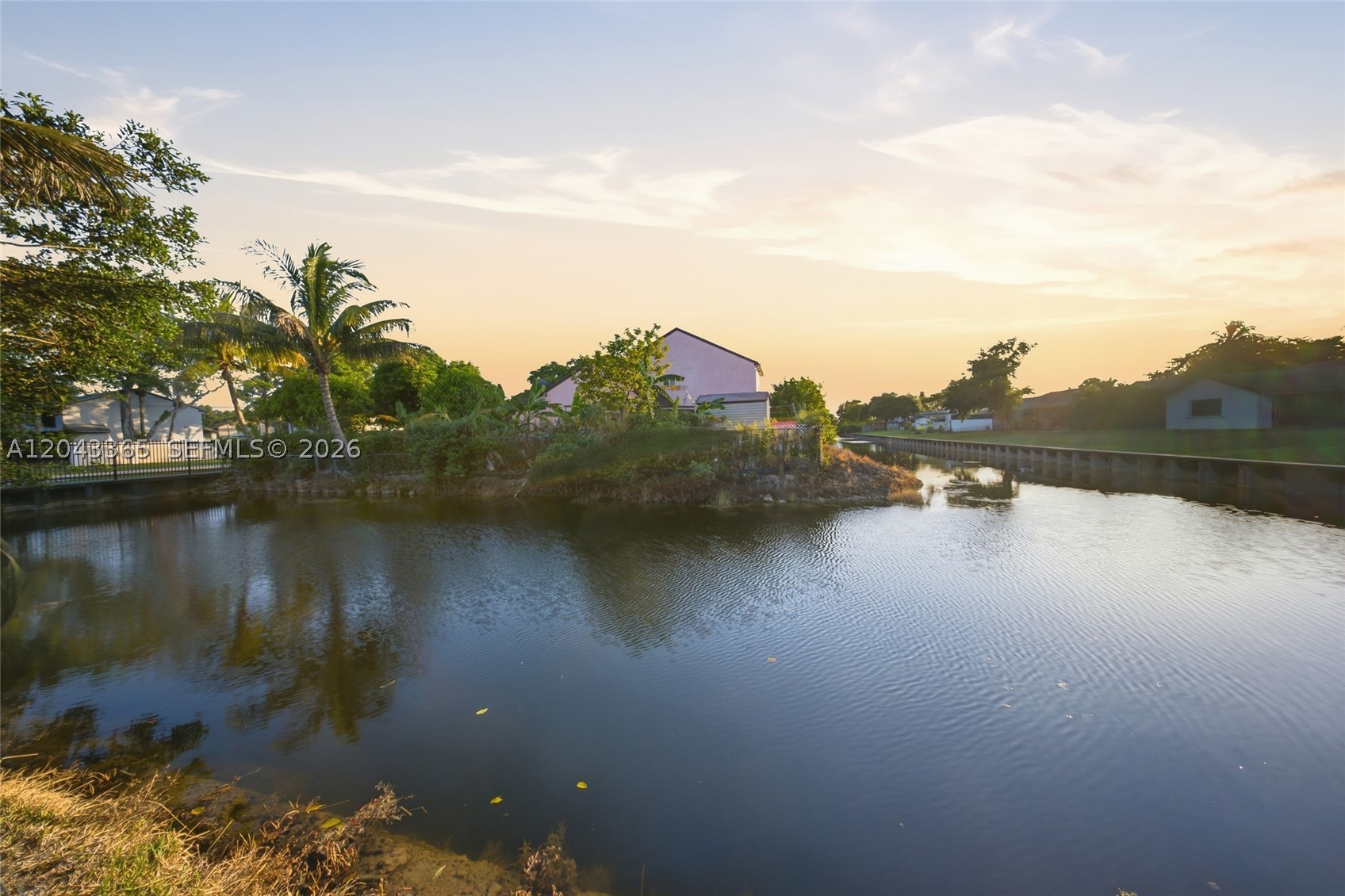 7919 NW 50th St, Lauderhill FL 33351