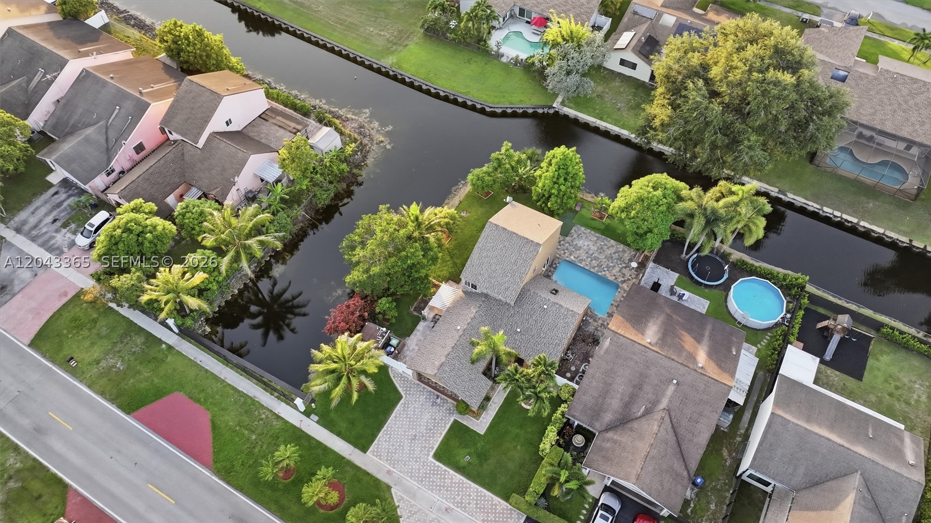 7919 NW 50th St, Lauderhill FL 33351