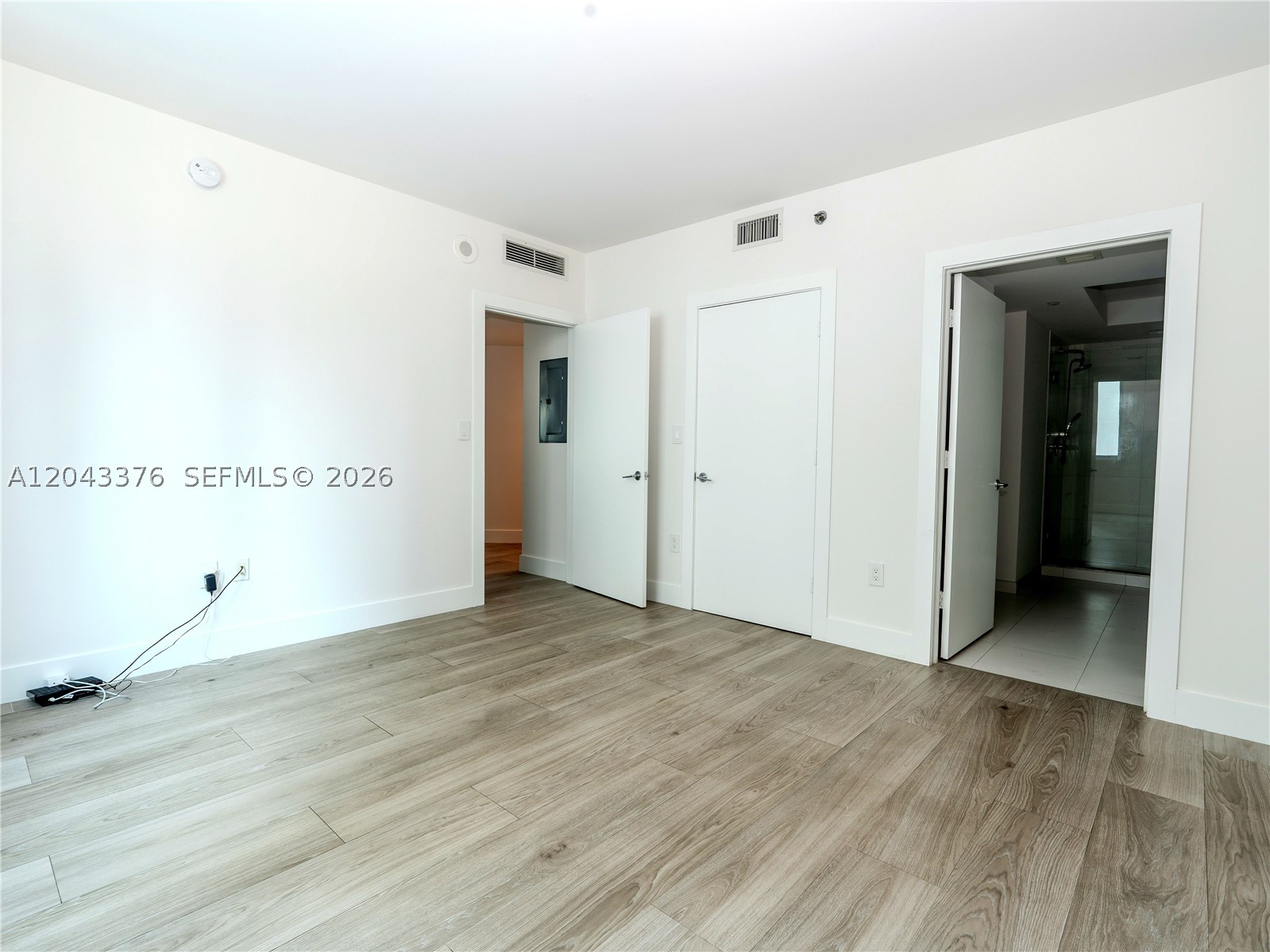 500 Brickell Ave #1407, Miami FL 33131
