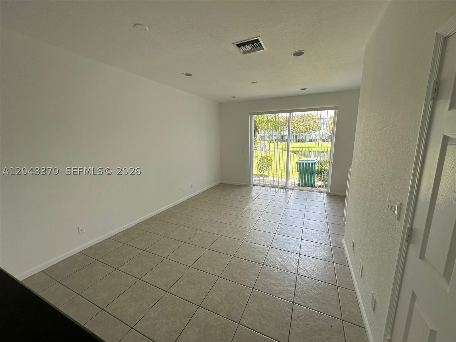 3595 NW 13th St #3595, Lauderhill FL 33311
