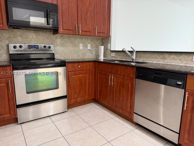 3595 NW 13th St #3595, Lauderhill FL 33311