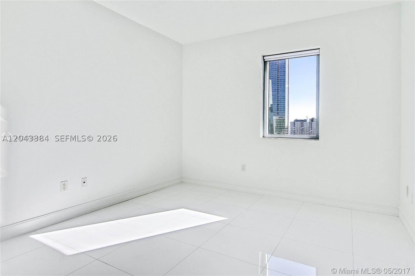 1060 Brickell Ave #2911, Miami FL 33131