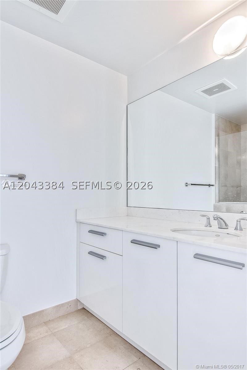 1060 Brickell Ave #2911, Miami FL 33131