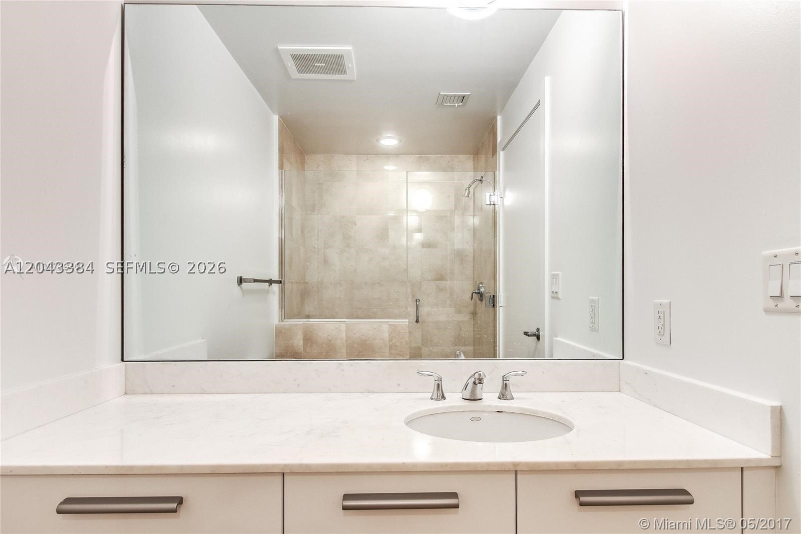 1060 Brickell Ave #2911, Miami FL 33131