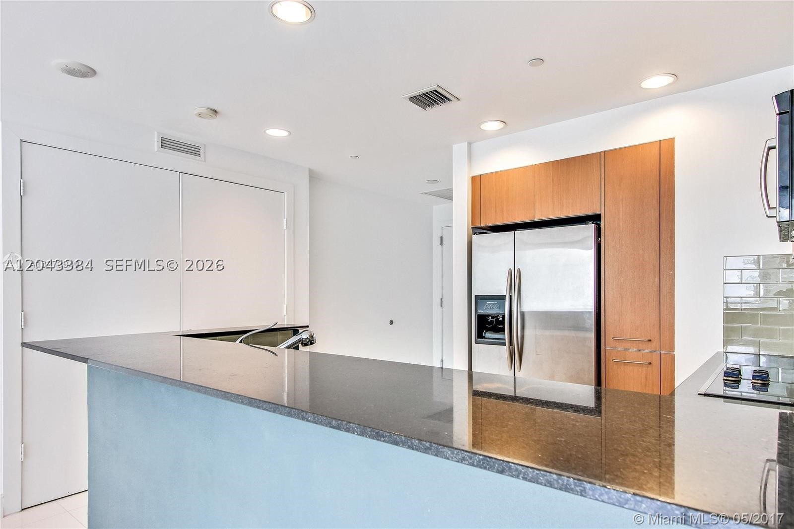 1060 Brickell Ave #2911, Miami FL 33131