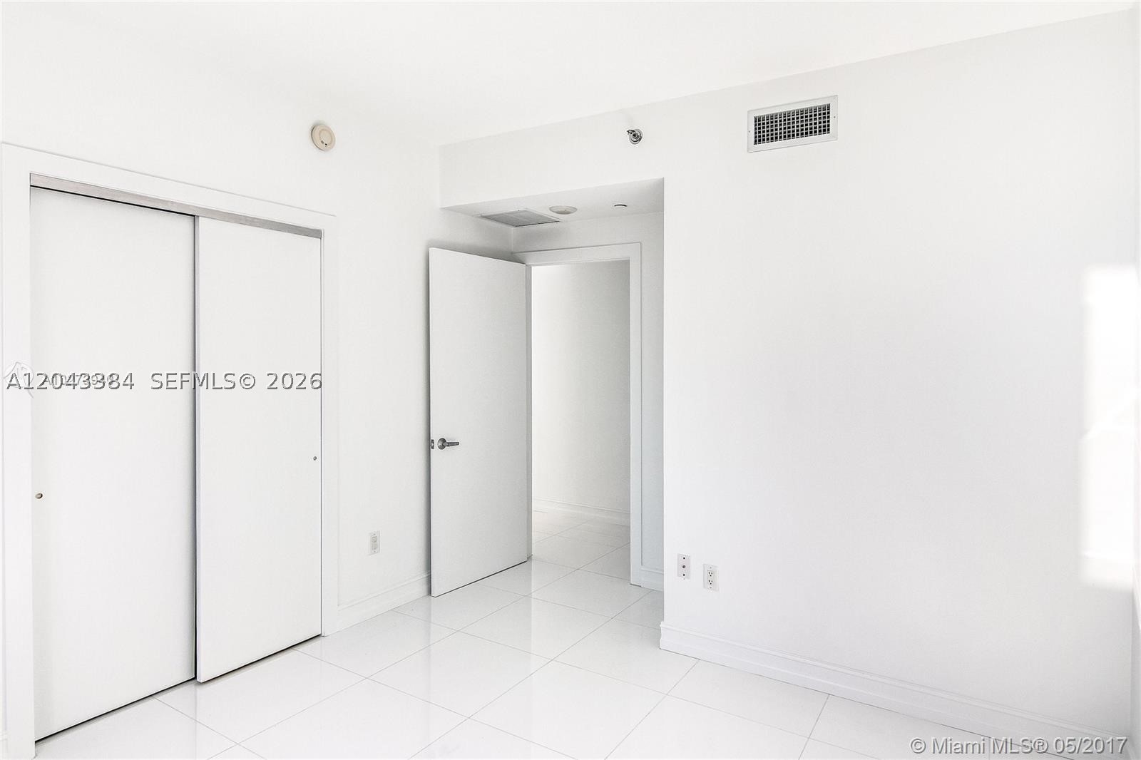 1060 Brickell Ave #2911, Miami FL 33131