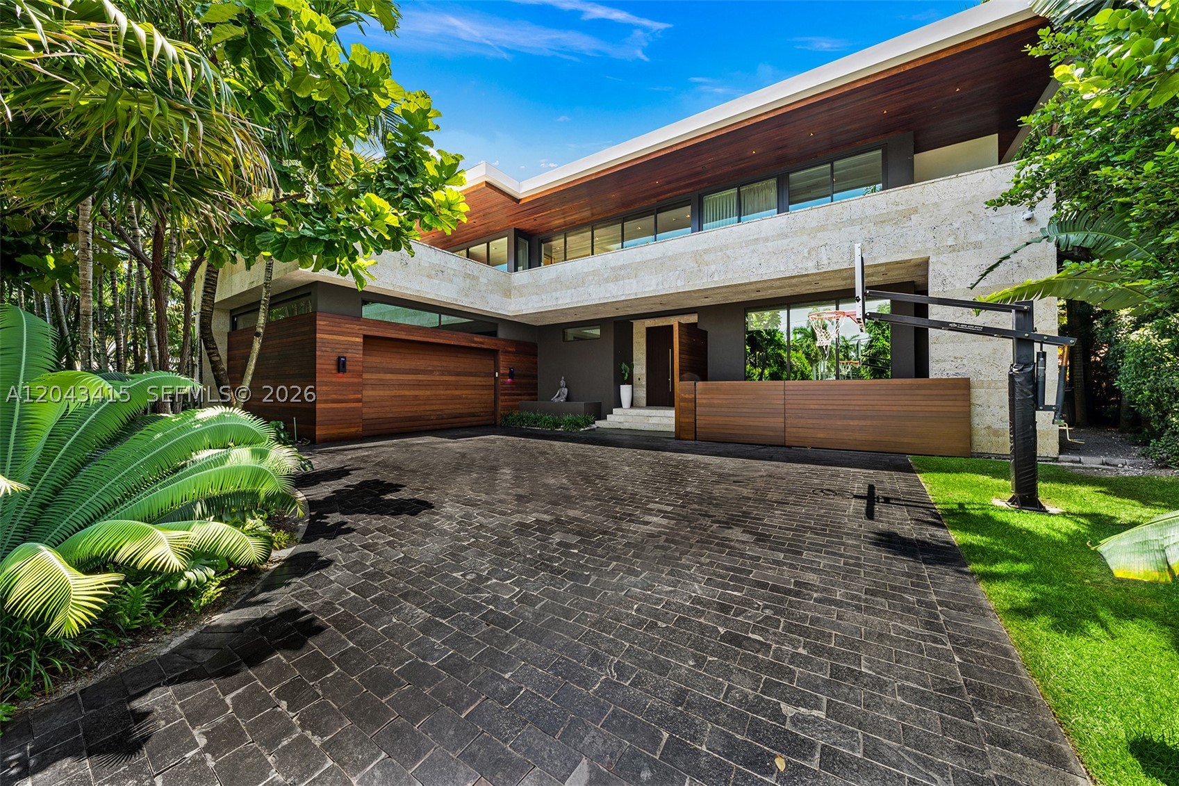 126 W San Marino Dr, Miami Beach FL 33139