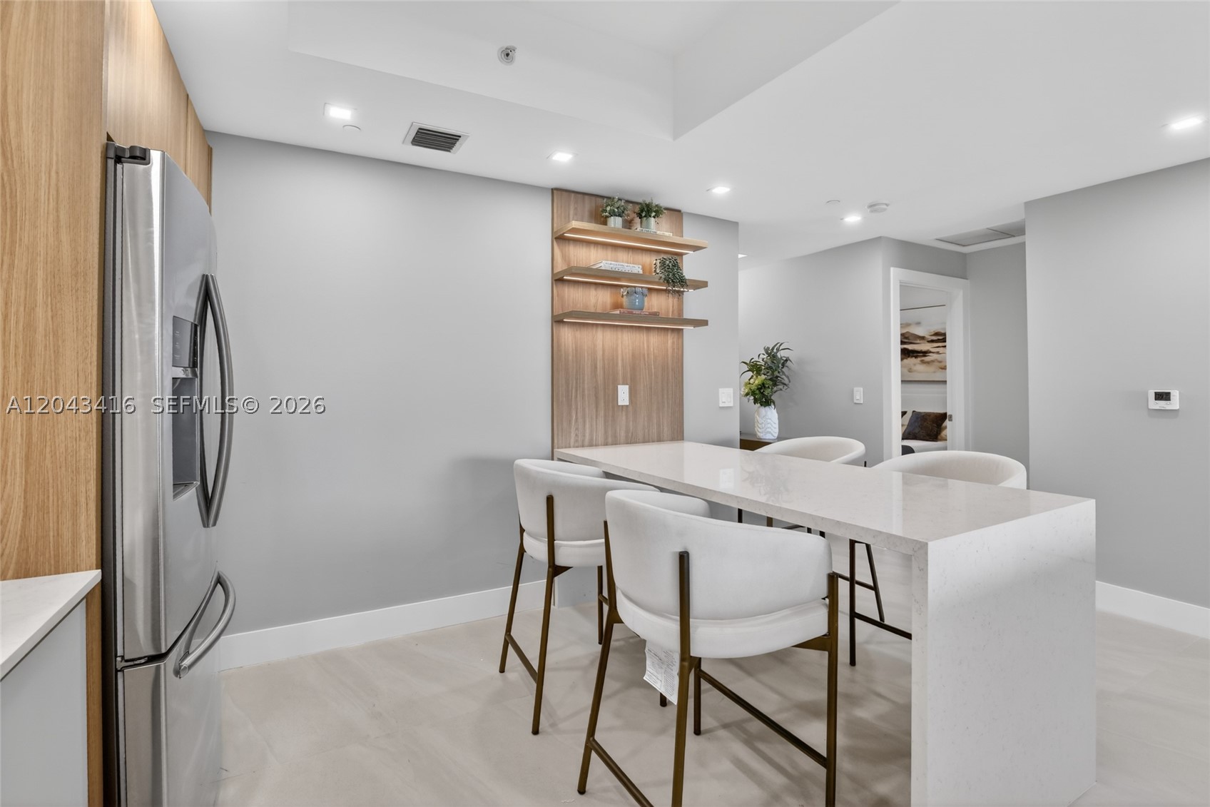 3330 NE 190th St #718, Aventura FL 33180