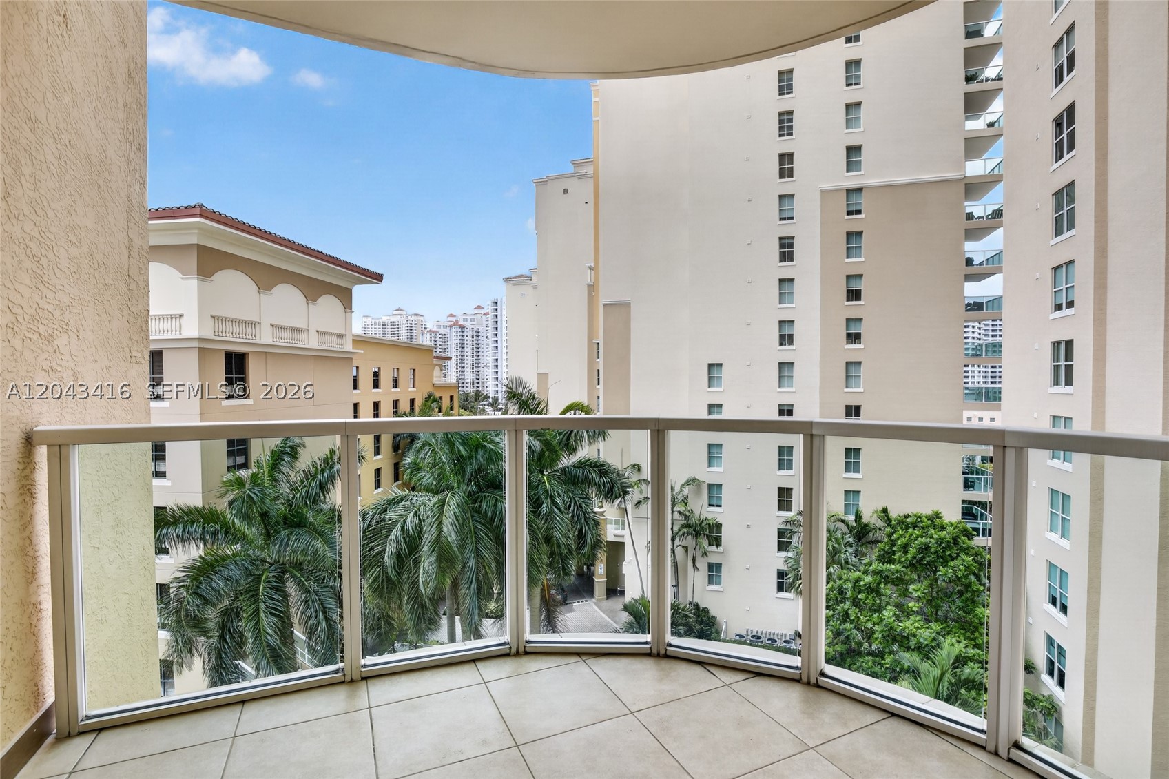 3330 NE 190th St #718, Aventura FL 33180