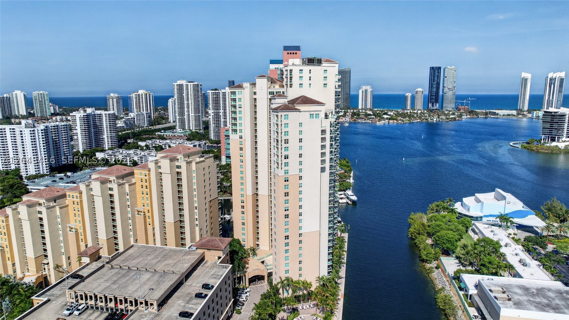 3330 NE 190th St #718, Aventura FL 33180