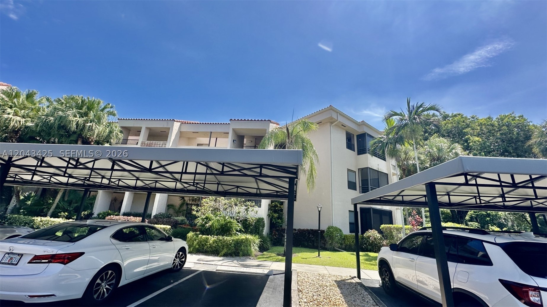 7472 La Paz Blvd #301, Boca Raton FL 33433